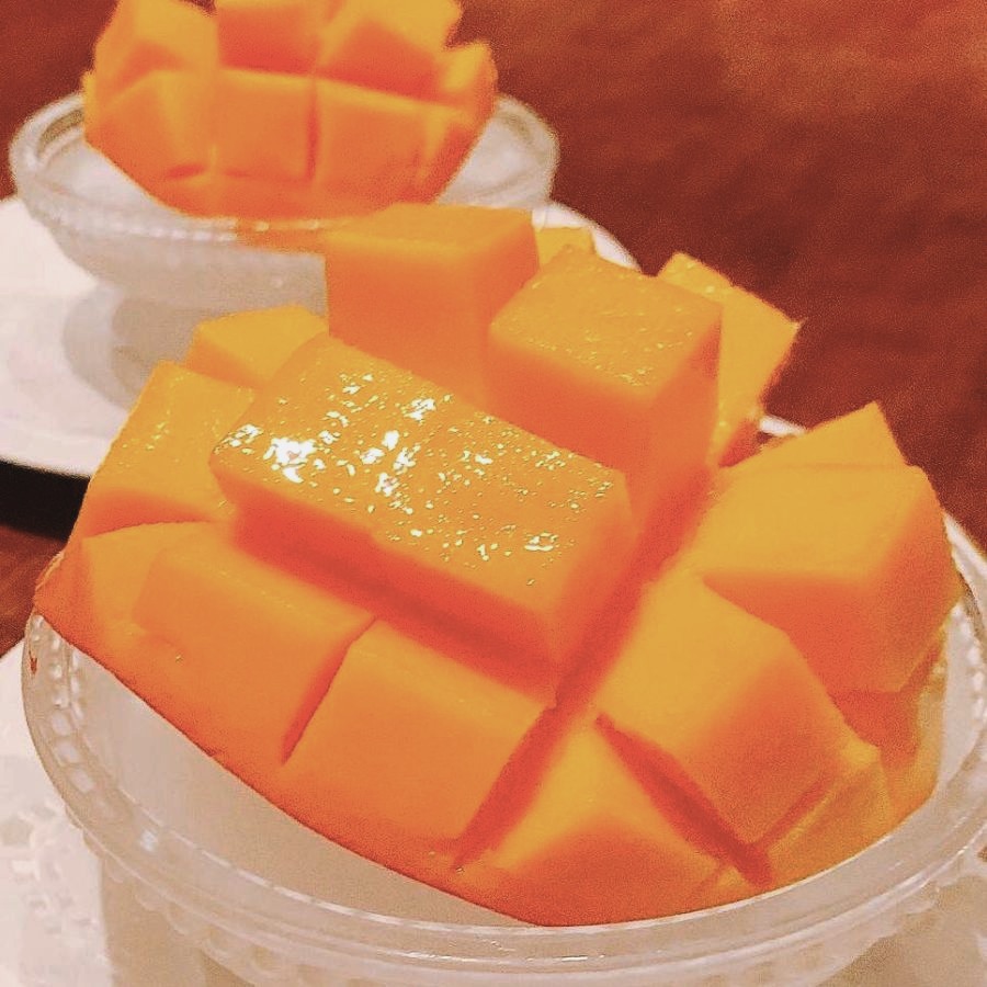 ＜とうはらマンゴー園＞沖縄県産アップルマンゴー１kg（特別選定大玉２玉）